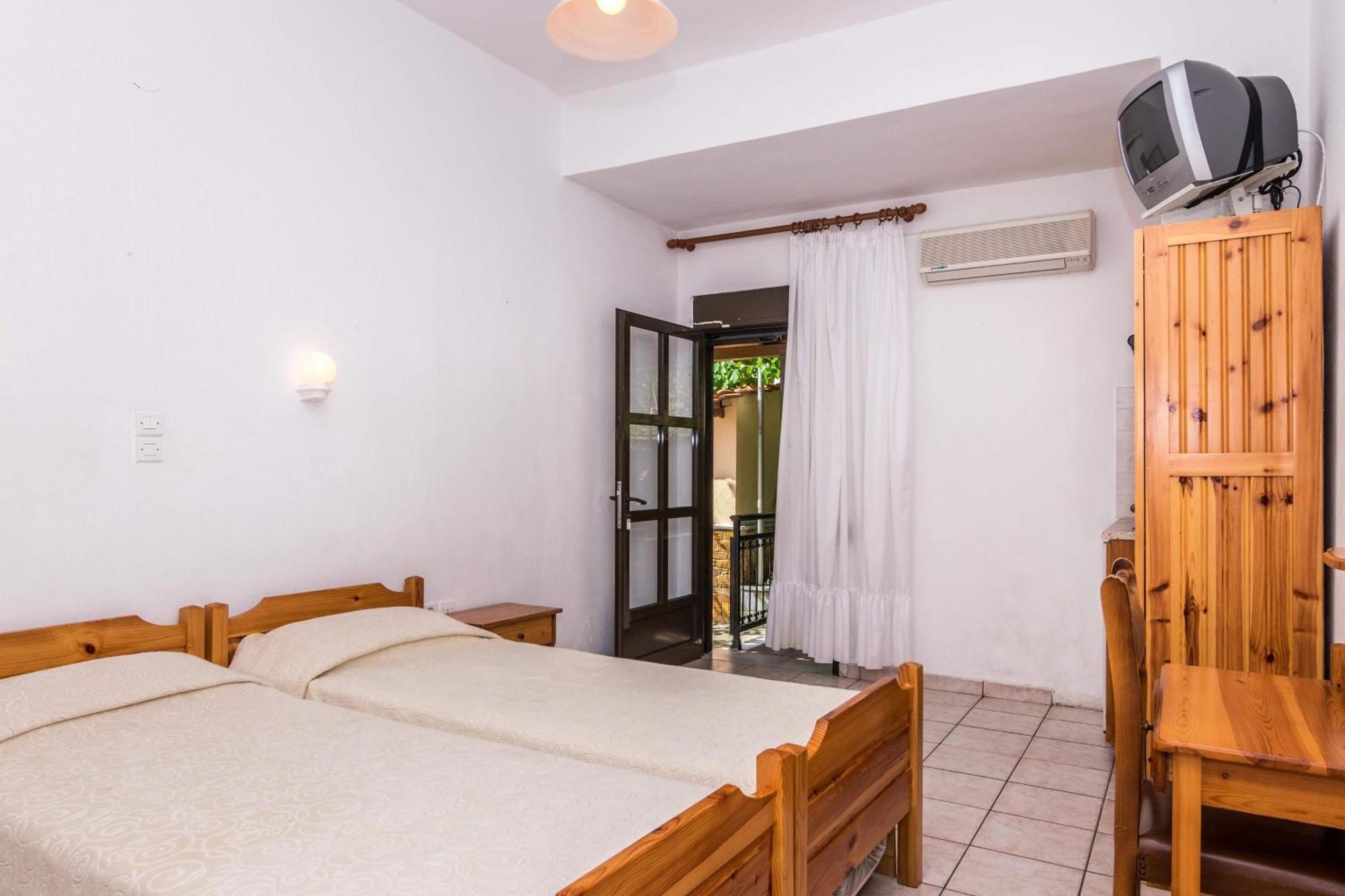 Studios Stefania Skala Potamia  Ngoại thất bức ảnh
