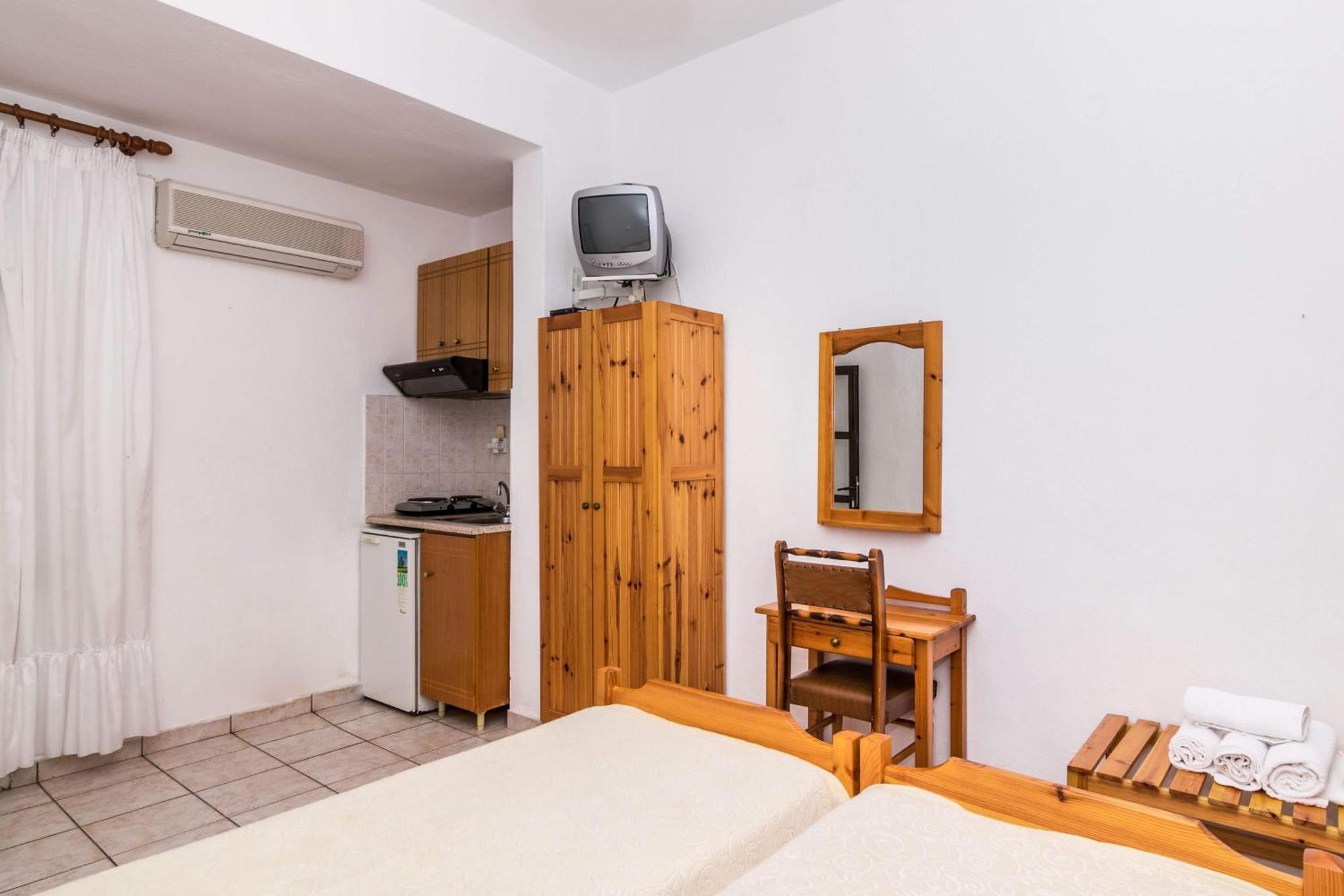 Studios Stefania Skala Potamia  Ngoại thất bức ảnh